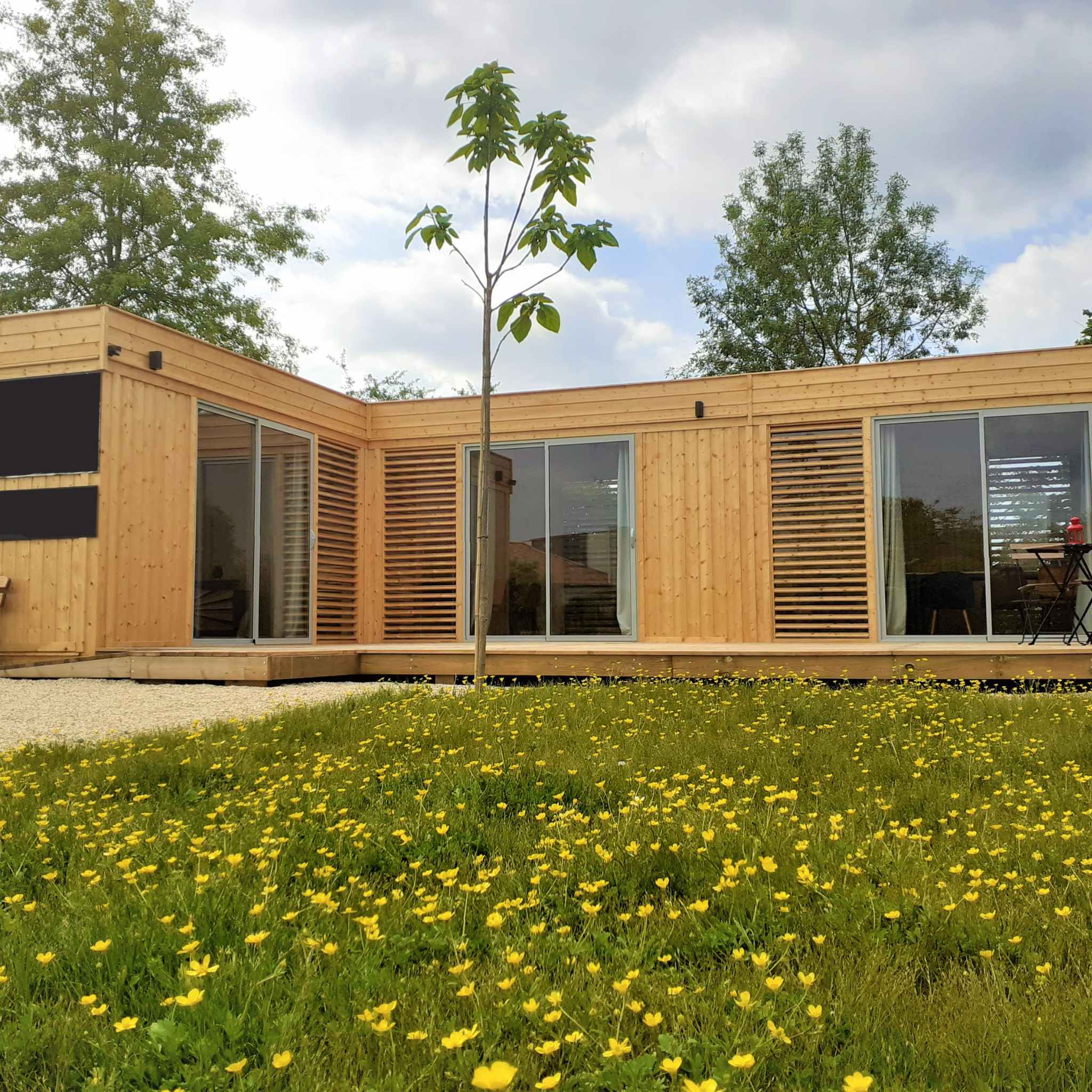 Modular U Core The Flagship Modular U-Shaped Company Office Suite – GlampLaunch