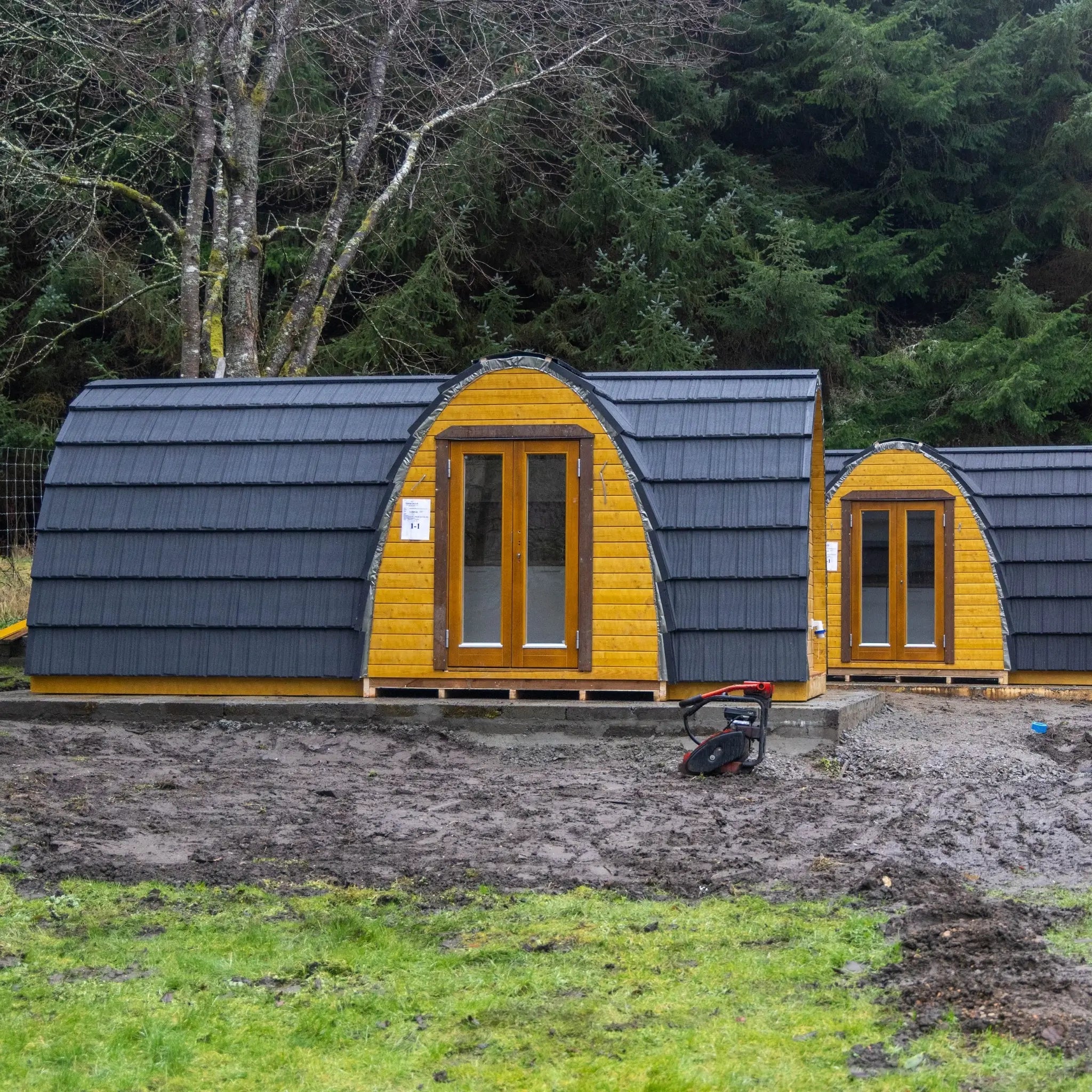 Luxury Hobbit Pod 2 Person Glamping Cabin Installed in Woodland Setting