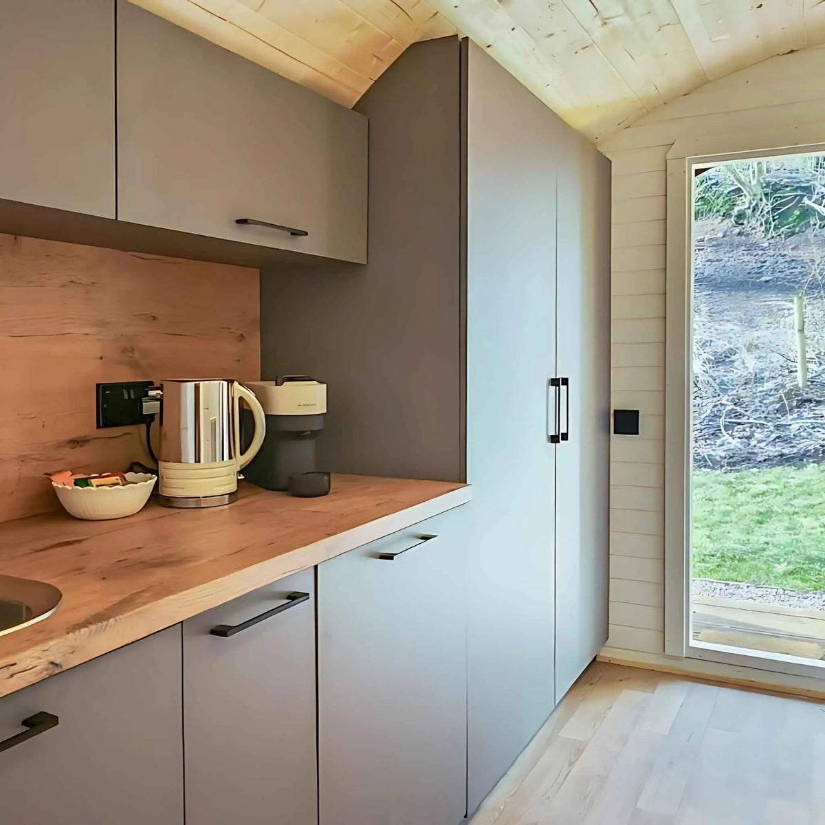 The "Dual Halfmoon" Pod - Luxury 2 Person Glamping Pod – GlampLaunch